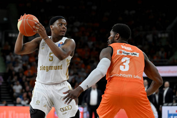 意大利的比 意大利的比