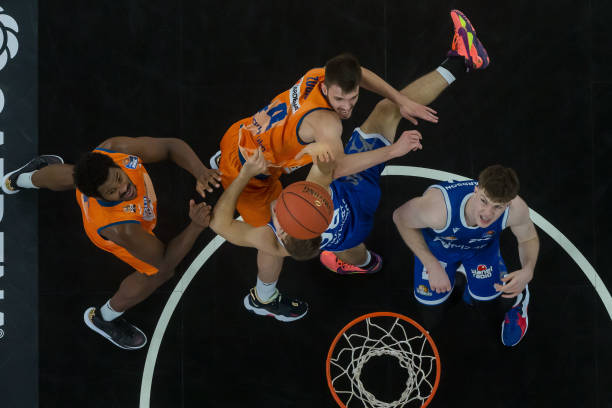 传统强队与 传统强队与